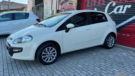 FIAT PUNTO 1.4 ATTRACTIVE 8V FLEX 4P MANUAL
